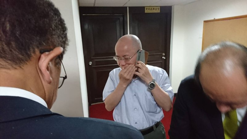 2017-05-11-立法院審查前瞻條例遭藍委激烈杯葛-行政院政務委員張景森赴立院溝通-林瑋豐攝 2017-05-11-立法院審查前瞻條例遭藍委激烈杯葛-行政院政務委員張景森赴立院溝通-林瑋豐攝