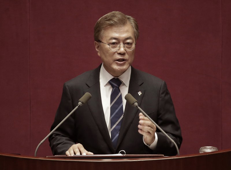 南韓總統文在寅12日下午發表首次國會演說。(AP) 南韓總統文在寅12日下午發表首次國會演說。(AP)