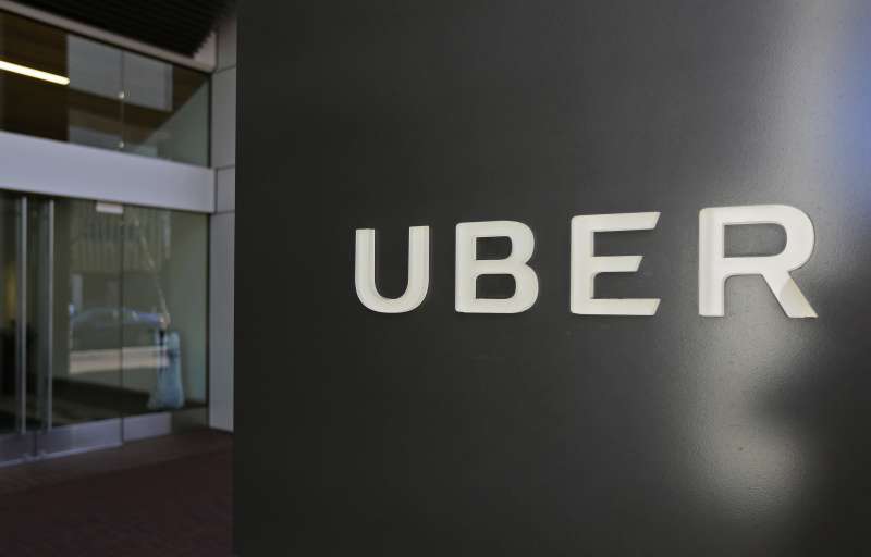Uber醜聞纏身,執行長卡拉尼克(Travis Kalanick)才宣布暫時休假,董事又因失言請辭。(美聯社) Uber醜聞纏身,執行長卡拉尼克(Travis Kalanick)才宣布暫時休假,董事又因失言請辭。(美聯社)