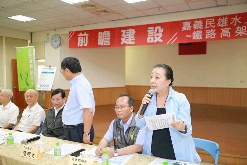 交通部政務次長王國材說嘉義縣市軌道建設計畫時間差約2年，將嘉義地區鐵路高架化一次完成。〔圖／嘉義縣政府提供〕 