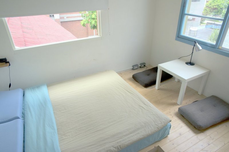 乾淨清爽的房間,是玩了一天後最適合休息放鬆的地方。(圖/Dorm 1828 : 宿舍@Facebook) 乾淨清爽的房間,是玩了一天後最適合休息放鬆的地方。(圖/Dorm 1828 : 宿舍@Facebook)