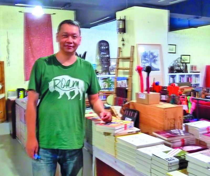 劉細良重新檢視港英時代英國對香港的治理。(郭宏治攝) 劉細良重新檢視港英時代英國對香港的治理。(郭宏治攝)