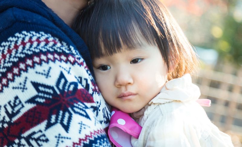 離婚讓孩子對未來充滿不確定性，應讓孩子知道未來的變動。（圖／pakutaso）