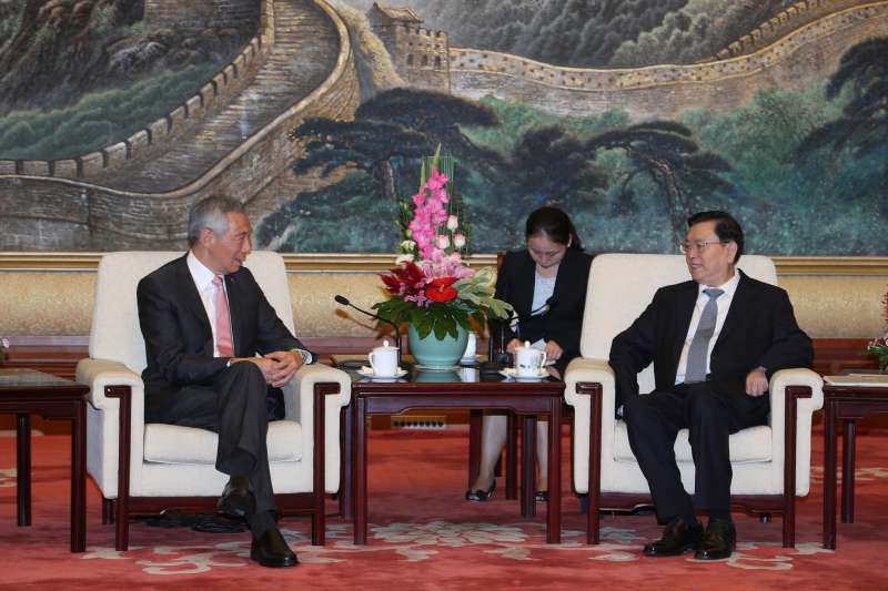 2017年9月,中共十九大前夕,新加坡總理李顯龍訪問北京,會晤中共政治局常委張德江(李顯龍臉書) 2017年9月,中共十九大前夕,新加坡總理李顯龍訪問北京,會晤中共政治局常委張德江(李顯龍臉書)