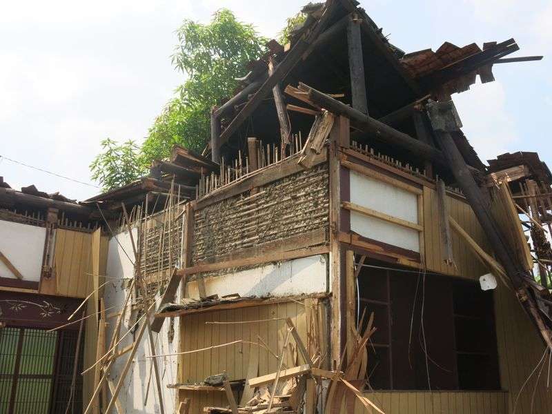 高雄市政府說拆就拆。( 王繼強提供) 高雄市政府說拆就拆。( 王繼強提供)