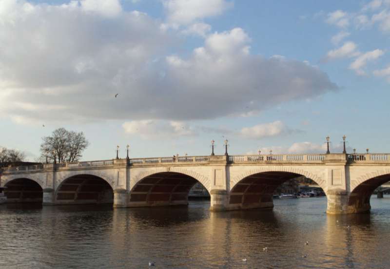 泰晤士河上游漫步Thames Path。(圖/麥田出版提供) 泰晤士河上游漫步Thames Path。(圖/麥田出版提供)
