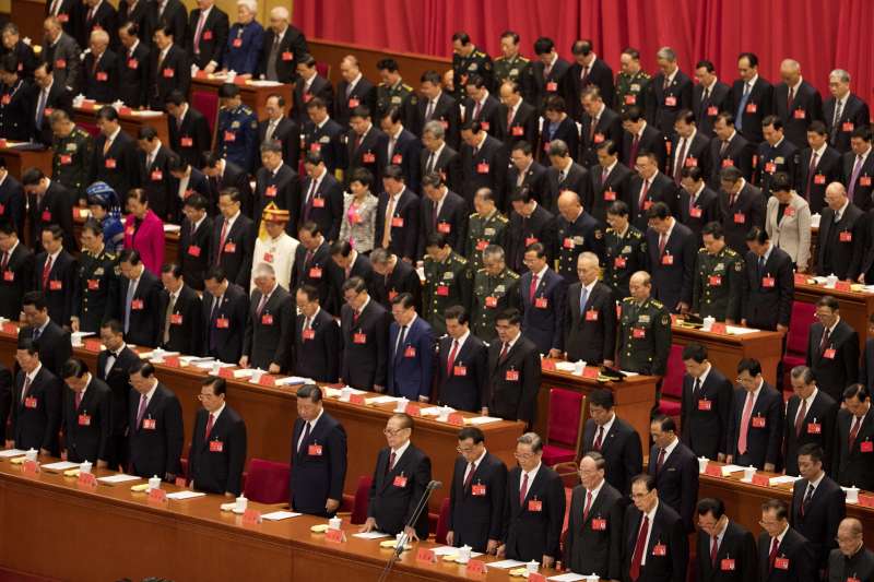 2017年10月18日,中共十九大在北京人民大會堂召開,中共中央總書記習近平發表報告(AP) 2017年10月18日,中共十九大在北京人民大會堂召開,中共中央總書記習近平發表報告(AP)