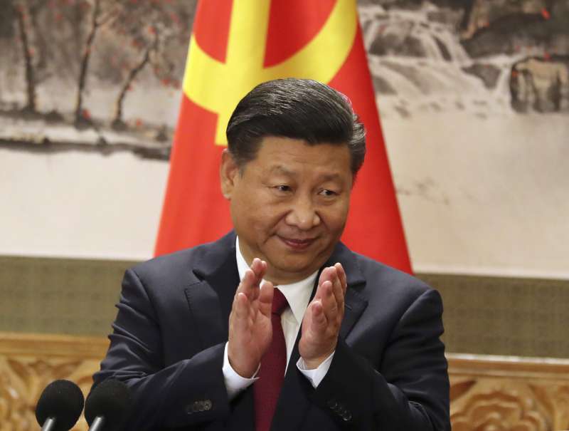 中共十九大一中全會25日召開,以習近平為首的7名中央政治局常委亮相(AP) 中共十九大一中全會25日召開,以習近平為首的7名中央政治局常委亮相(AP)