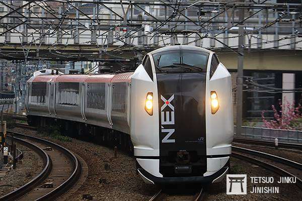 train3.jpg train3.jpg
