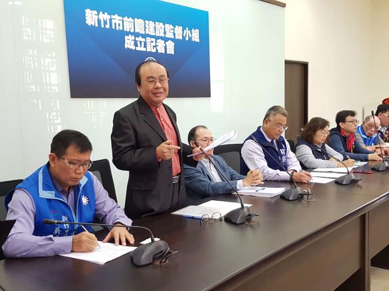 前交通部長陳建宇表示，新竹市因為運量不足，市府第6度提報的輕軌計畫，他認為並不樂觀。（圖／方詠騰攝）