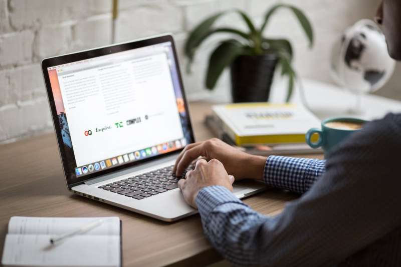 Mac筆電誕生10年了,為全世界帶來多少變革?(圖/Pexels) Mac筆電誕生10年了,為全世界帶來多少變革?(圖/Pexels)