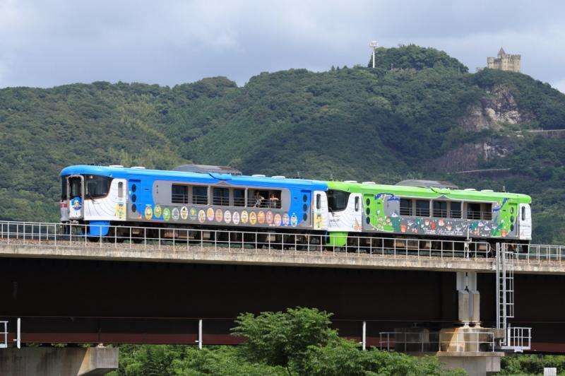 「後免-奈半利線」途經的安藝市內的車站：赤野站、穴內站、球場前站、安藝站、伊尾木站、下山站。（圖／高知縣安藝市）