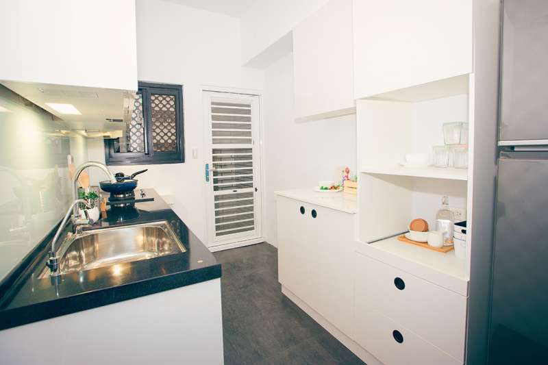 高雄鳳山「共合社會宅」，邀請青年家庭提案申請，只要20歲以上未滿40歲設籍本市或在本市就學、就業且無自有住宅之青年，都能申請入住。（圖／高雄市政府提供）