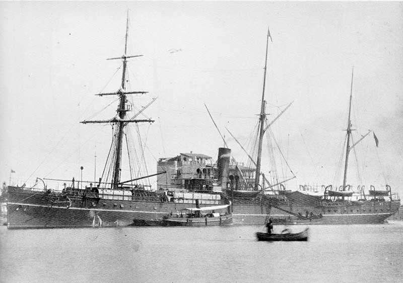 英國籍蒸汽輪船布哈拉號 (SS Bokhara)， 1892 年時載運香港板球協會的成員到上海參加比賽，回程途經台灣北部時遭遇颱風，最後沉沒於澎湖姑婆嶼附近，造成約 130 人不幸身亡，僅 20 餘人獲救。（圖／臧振華，研之有物提供）