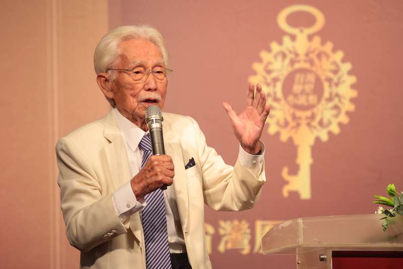 20180317-新台灣和平基金會董事長辜寬敏、文化部長鄭麗君17日出席「第三屆台灣歷史小說獎」頒獎典禮。(顏麟宇攝) 20180317-新台灣和平基金會董事長辜寬敏、文化部長鄭麗君17日出席「第三屆台灣歷史小說獎」頒獎典禮。(顏麟宇攝)