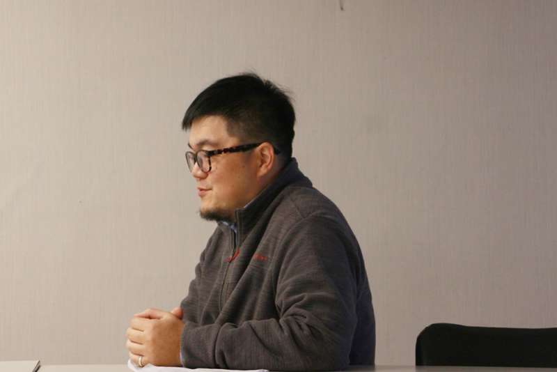 媽媽嘴老闆呂炳宏接受專訪,道出5年前被指為「殺人犯」的10天如何改變他一生(陳韡誌攝影) 媽媽嘴老闆呂炳宏接受專訪,道出5年前被指為「殺人犯」的10天如何改變他一生(陳韡誌攝影)