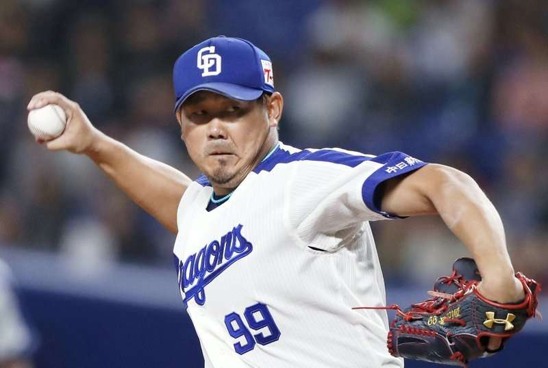 中日龍松坂睽違4209天,日職再度先發投5局吞敗。(美聯社) 中日龍松坂睽違4209天,日職再度先發投5局吞敗。(美聯社)