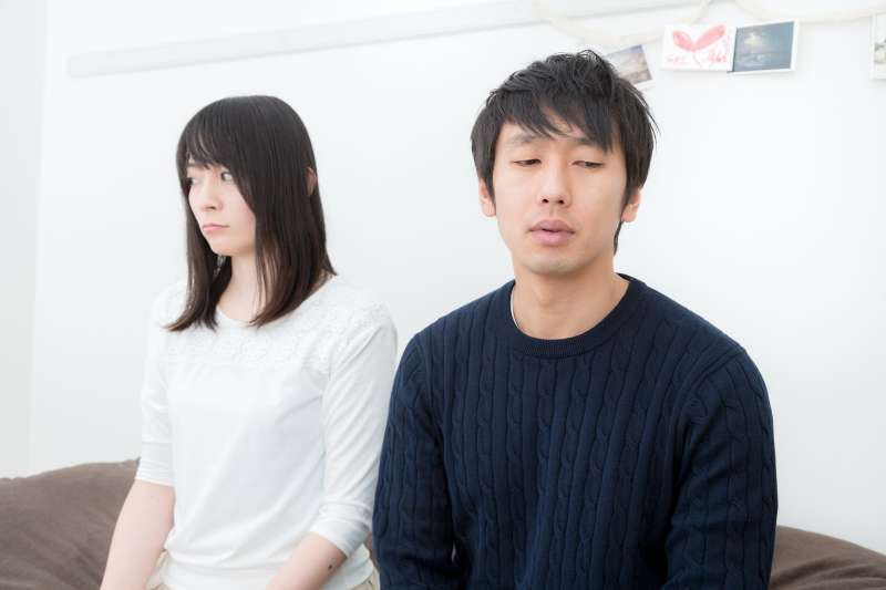 「石牆」指代的是一種類似冰冷石牆的態度來消極地冷處理衝突。(示意圖非本人/pakutaso) 「石牆」指代的是一種類似冰冷石牆的態度來消極地冷處理衝突。(示意圖非本人/pakutaso)