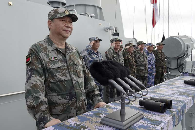 2018年4月,中國在南海進行號稱史上規模最大的海上閱兵,習近平親自主持(AP) 2018年4月,中國在南海進行號稱史上規模最大的海上閱兵,習近平親自主持(AP)