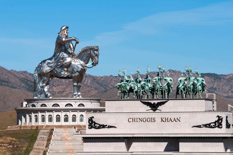 蒙古首都烏蘭巴托(Ulaanbaatar),成吉思汗雕像(Zazaa Mongolia@Wikipedia / CC BY-SA 4.0) 蒙古首都烏蘭巴托(Ulaanbaatar),成吉思汗雕像(Zazaa Mongolia@Wikipedia / CC BY-SA 4.0)