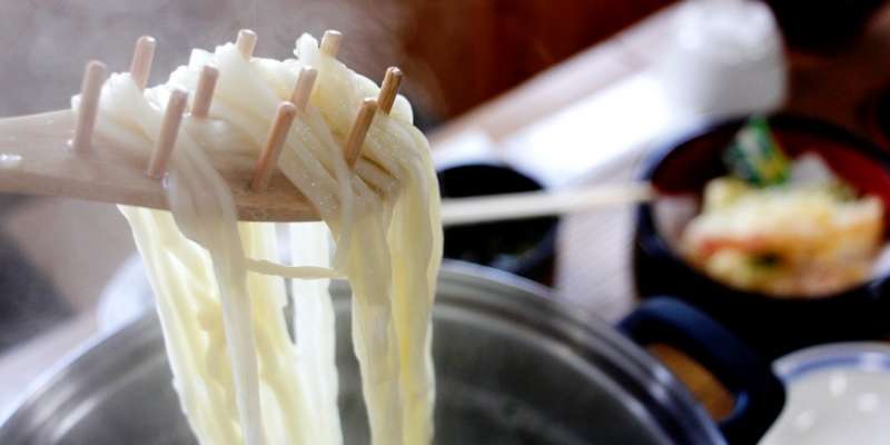 全國烏龍麵消費量第一名的香川縣,最受歡迎的〆料理是烏龍麵。(圖/樂吃購!提供) 全國烏龍麵消費量第一名的香川縣,最受歡迎的〆料理是烏龍麵。(圖/樂吃購!提供)