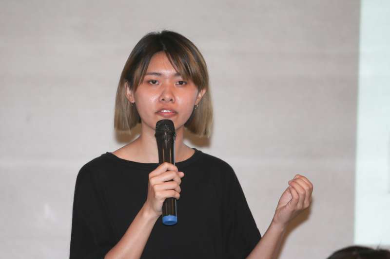 TIWA台灣國際勞工協會莊舒晴,出席「杜絕外籍漁工受虐事件,廢除境外聘僱」行動及記者會。(陳明仁攝) TIWA台灣國際勞工協會莊舒晴,出席「杜絕外籍漁工受虐事件,廢除境外聘僱」行動及記者會。(陳明仁攝)