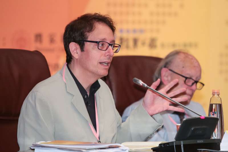 20180602-北京清華大學政治與公共行政學系主任貝淡寧(Daniel Bell)2日出席「從西方中心到後西方世界:21世紀新興全球秩序之探索」國際學術研討會。(顏麟宇攝) 20180602-北京清華大學政治與公共行政學系主任貝淡寧(Daniel Bell)2日出席「從西方中心到後西方世界:21世紀新興全球秩序之探索」國際學術研討會。(顏麟宇攝)