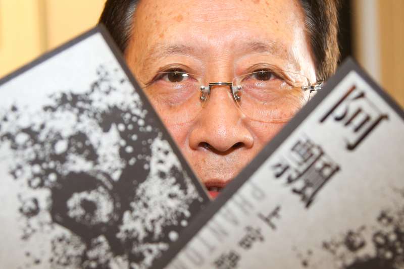 20180604-前行政院院長、中華文化永續發展基金會董事長劉兆玄,筆名上官鼎,《阿飄》作者專訪。(陳明仁攝) 20180604-前行政院院長、中華文化永續發展基金會董事長劉兆玄,筆名上官鼎,《阿飄》作者專訪。(陳明仁攝)