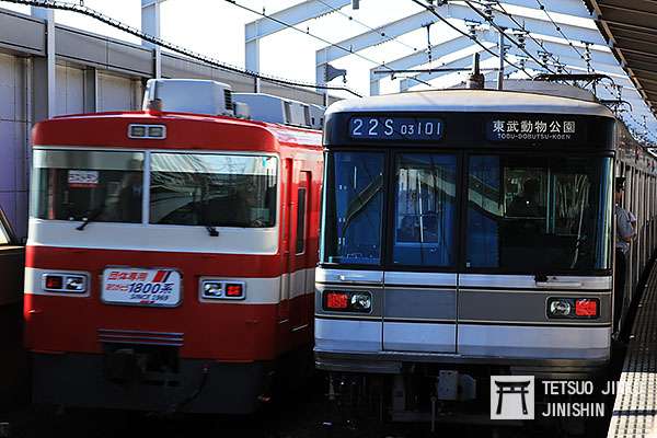 東武伊勢崎線也與東京地下鐵日比谷線直通運轉,所以可以在同一路線,看到日比谷線列車(右邊)與東武線特急(左邊)同時運轉。(攝影:陳威臣) 東武伊勢崎線也與東京地下鐵日比谷線直通運轉,所以可以在同一路線,看到日比谷線列車(右邊)與東武線特急(左邊)同時運轉。(攝影:陳威臣)