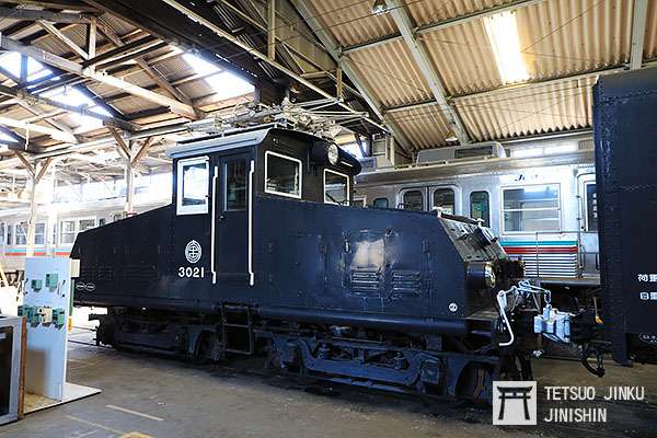 來自東急的デキ3020型電力機關車,成為上毛電鐵的珍貴保存車輛。(圖/陳威臣攝影|想想論壇提供) 來自東急的デキ3020型電力機關車,成為上毛電鐵的珍貴保存車輛。(圖/陳威臣攝影|想想論壇提供)