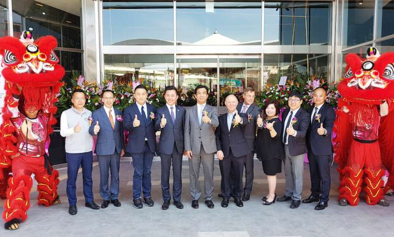 大魯閣湳雅廣場由大魯閣與大潤發共同投資約10億元設立，將可提供大新竹地區約550個就業機會。（圖／方詠騰攝）