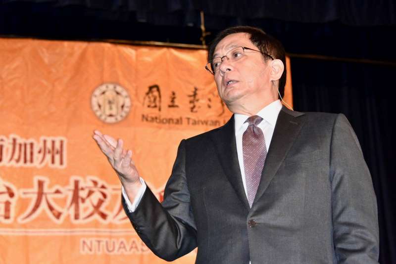2018年7月21日,台大校長當選人管中閔在南加州台大校友會年會以「台大新價值,台灣新意志」為題發表演講(管中閔臉書) 2018年7月21日,台大校長當選人管中閔在南加州台大校友會年會以「台大新價值,台灣新意志」為題發表演講(管中閔臉書)