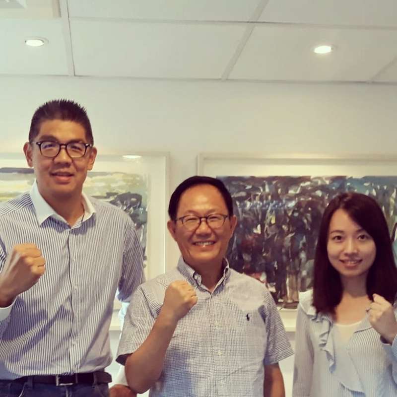 國民黨台北市長參選人丁守中,日前與4年前的同黨市長參選人連勝文碰面,連在臉書、丁在IG上都寫下「渡盡劫波兄弟在」(丁守中IG) 國民黨台北市長參選人丁守中,日前與4年前的同黨市長參選人連勝文碰面,連在臉書、丁在IG上都寫下「渡盡劫波兄弟在」(丁守中IG)