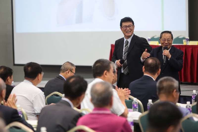 20180815-民進黨台北市長參選人姚文智、小英之友會總會長顏志發15日出席「台北市小英之友會會員大會」。(顏麟宇攝) 20180815-民進黨台北市長參選人姚文智、小英之友會總會長顏志發15日出席「台北市小英之友會會員大會」。(顏麟宇攝)