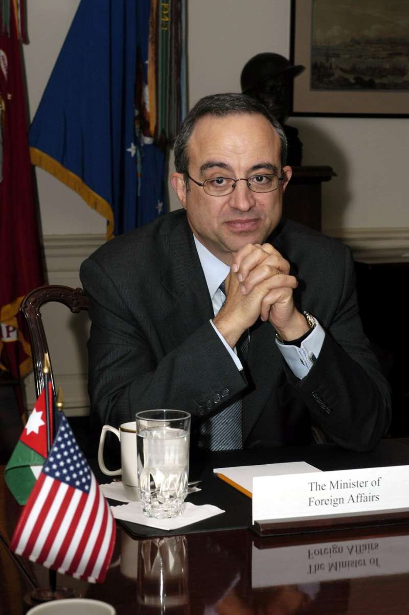 外交官穆阿瑟(Marwan Muasher)曾任約旦政府官員。穆阿瑟理論其實既理性,也歷史悠久。(取自維基百科) 外交官穆阿瑟(Marwan Muasher)曾任約旦政府官員。穆阿瑟理論其實既理性,也歷史悠久。(取自維基百科)