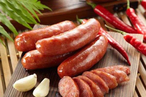 中秋節烤肉趴「來新北逛菜市」買精選香腸、甜不辣、香魚商品可享88折優惠。(圖/新北市政府市場處提供) 中秋節烤肉趴「來新北逛菜市」買精選香腸、甜不辣、香魚商品可享88折優惠。(圖/新北市政府市場處提供)