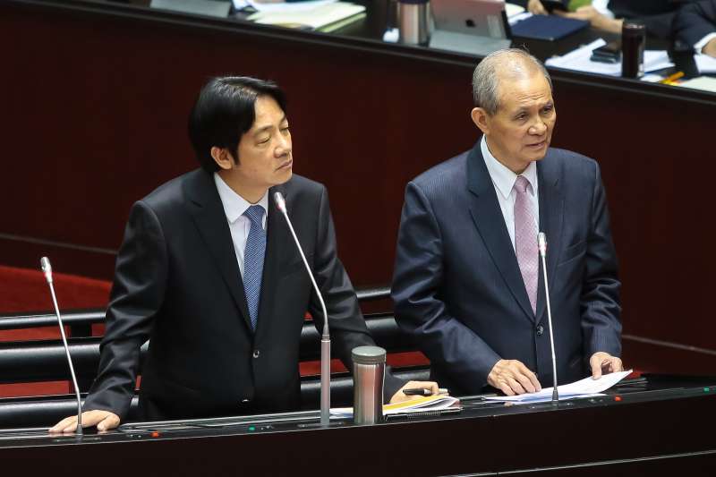 20181002-行政院長賴清德(左)、促轉會主委黃煌雄(右)2日出席立院總質詢。(顏麟宇攝) 20181002-行政院長賴清德(左)、促轉會主委黃煌雄(右)2日出席立院總質詢。(顏麟宇攝)