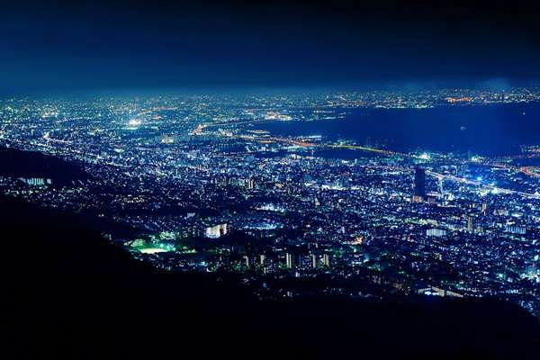 神戶.摩耶山.神戶夜景（圖/維基百科）