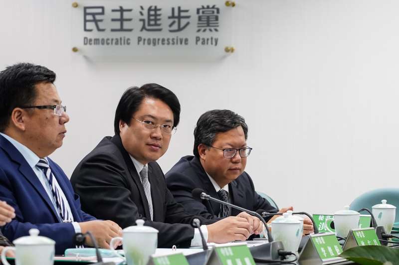 20181128-基隆市長林右昌28日出席民進黨中常會,並接受擔任代理黨主席職務。(顏麟宇攝) 20181128-基隆市長林右昌28日出席民進黨中常會,並接受擔任代理黨主席職務。(顏麟宇攝)
