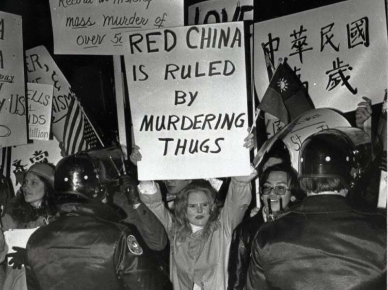 台美斷交時,美國有不少支持台灣的聲音。(圖/BBC中文網) 台美斷交時,美國有不少支持台灣的聲音。(圖/BBC中文網)