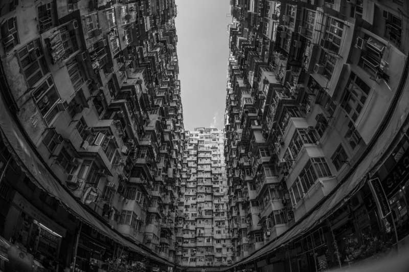 香港已經連續八年蟬聯「房價難以負擔城市」排行榜的冠軍。(圖片取自Pexels) 香港已經連續八年蟬聯「房價難以負擔城市」排行榜的冠軍。(圖片取自Pexels)