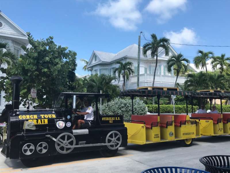 這個地標就是Southernmost Point，距離古巴只有90哩(145公里)。（圖／kkday）