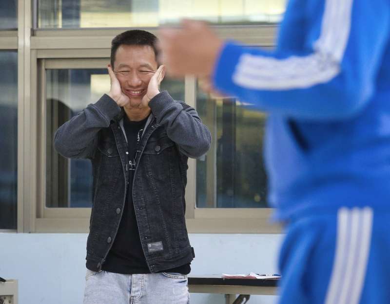 全民亂講,是假人講真話。(圖/謝佳璋,文化+) 全民亂講,是假人講真話。(圖/謝佳璋,文化+)