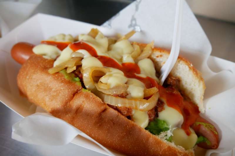 總是大排長龍的熱狗堡,Bratwurst Shop & Co。(圖/kkday) 總是大排長龍的熱狗堡,Bratwurst Shop & Co。(圖/kkday)