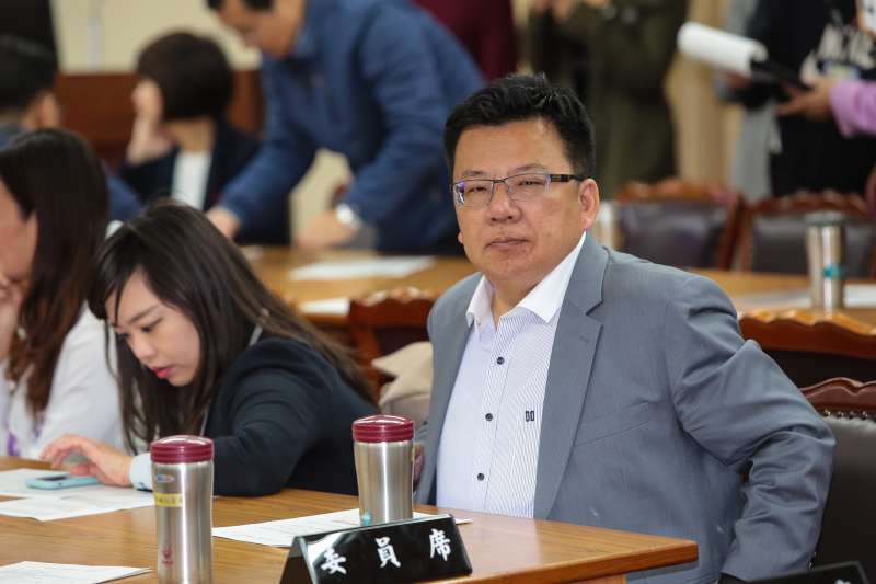 20190223-民進黨立委李俊俋23日出席內政委員會召委選舉。(顏麟宇攝) 20190223-民進黨立委李俊俋23日出席內政委員會召委選舉。(顏麟宇攝)