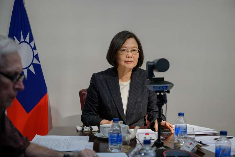 20190328-總統蔡英文出訪「海洋民主之旅」,28日過境夏威夷時與華府智庫「傳統基金會」(The Heritage Foundation)進行視訊會議。(取自總統府@Flickr) 20190328-總統蔡英文出訪「海洋民主之旅」,28日過境夏威夷時與華府智庫「傳統基金會」(The Heritage Foundation)進行視訊會議。(取自總統府@Flickr)