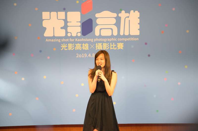 韓冰說,今年剛搬到高雄,印象最深刻的是高雄的自然景觀。(圖/徐炳文攝) 韓冰說,今年剛搬到高雄,印象最深刻的是高雄的自然景觀。(圖/徐炳文攝)