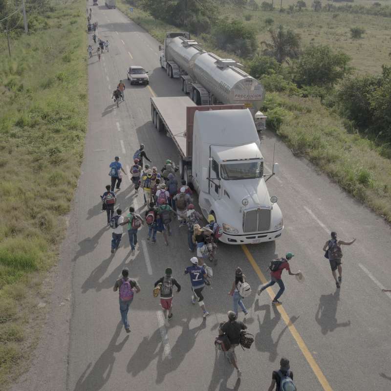 2019年世界新聞攝影大賽(WPP),〈移民遠征隊〉(The Migrant Caravan)榮獲「年度組圖獎」(AP) 2019年世界新聞攝影大賽(WPP),〈移民遠征隊〉(The Migrant Caravan)榮獲「年度組圖獎」(AP)