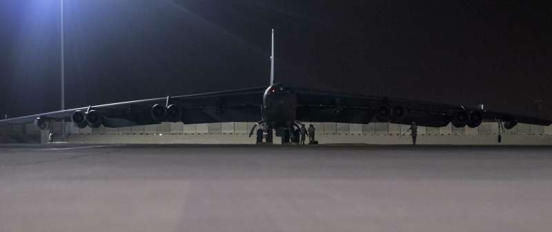 2019年5月,美軍B-52「同溫層堡壘」(B-52 Stratofortress)轟炸機也已抵達位於卡達(Qatar)的烏代德空軍基地(Al Udeid Air Base)(AP) 2019年5月,美軍B-52「同溫層堡壘」(B-52 Stratofortress)轟炸機也已抵達位於卡達(Qatar)的烏代德空軍基地(Al Udeid Air Base)(AP)