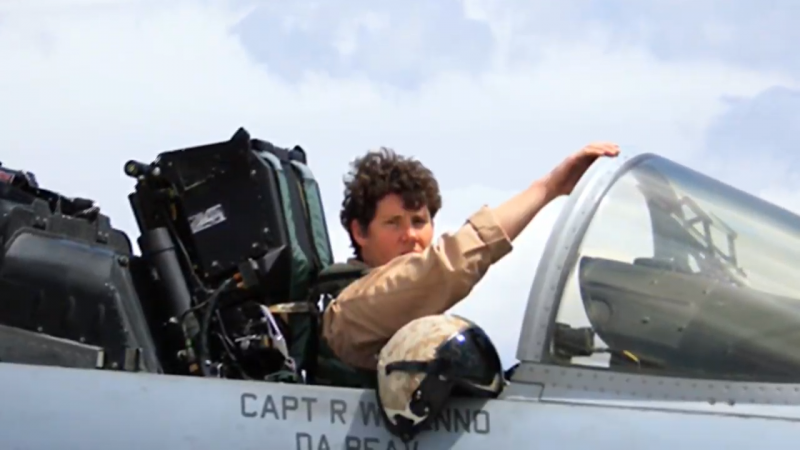 Amy McGrath(圖/ MAKERS@youtube) Amy McGrath(圖/ MAKERS@youtube)